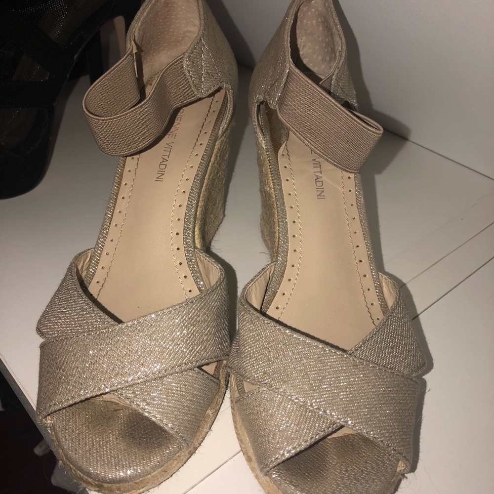 Adrienne Vittadini wedges